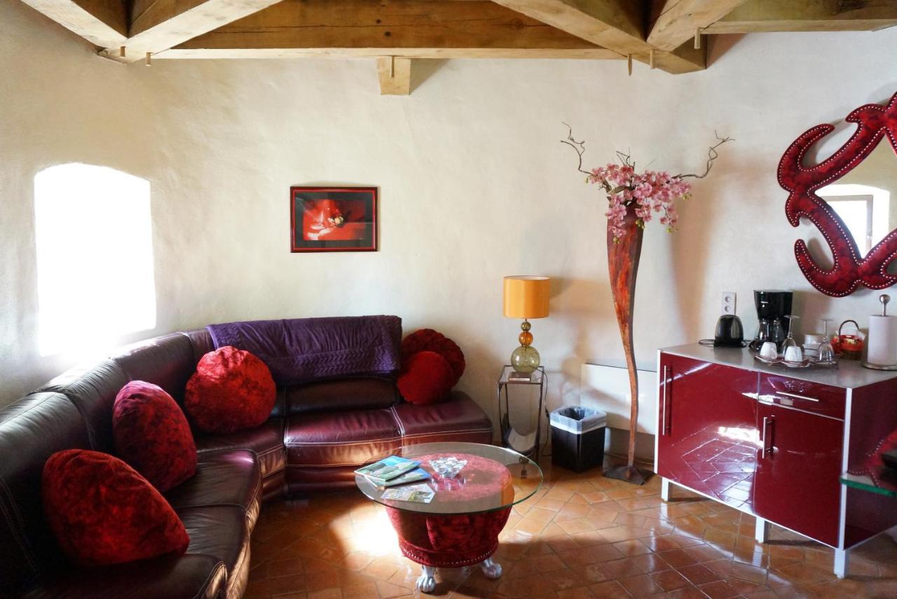 Chambre D'Hotes Au Chateau De Belcastel Belcastel  Экстерьер фото